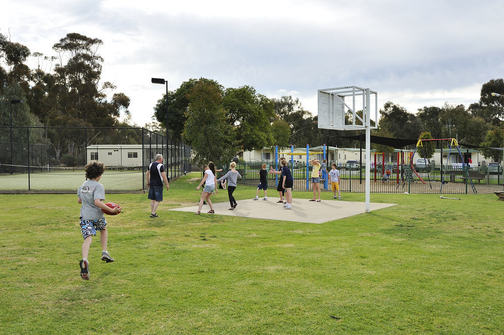 Nrma Echuca Holiday Park Exterior photo